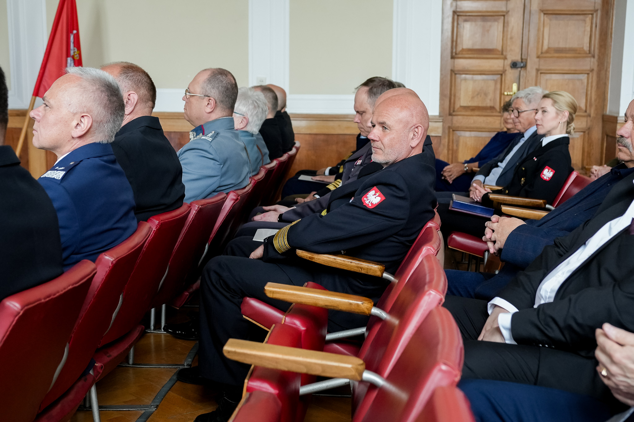 Uroczysta zbiórka z okazji 94. rocznicy 7 Szpitala Marynarki Wojennej oraz Święta Konstytucji 3 Maja – obraz